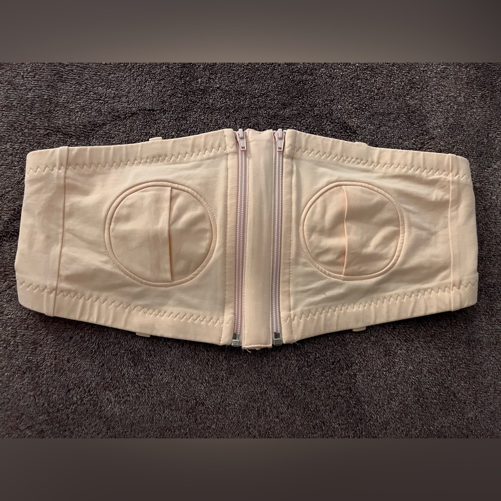 Soft Wishes strapless adjustable pumping bra